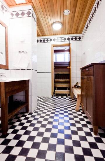 Фото номера Люкс с сауной Отель Hotelli-Ravintola Alma г. Сейняйоки 2